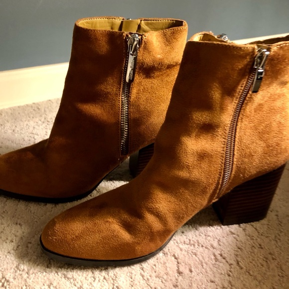 EUC Nine West Double Zip Suede Ankle Boots 9 - Picture 3 of 14